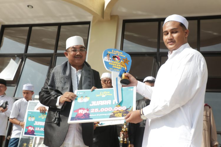 Juara Arakan Sahur di Tanjab Barat Raih Motor dan Uang Rp 25 Juta